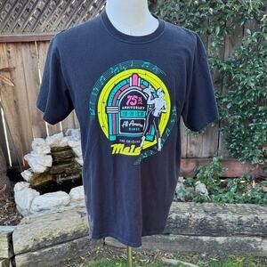 Mel's Dinner 75th Anniversary 2022 T-shirt Jukebox Roller-skate Men's Large